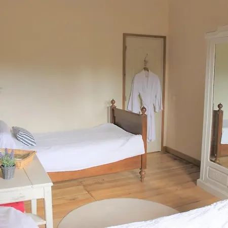 בית נופש Charming 2 Bedroom With Private Pool